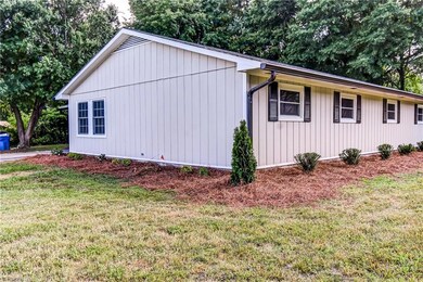 4902 Newkirk Dr, Greensboro, NC 27407 - photo 4