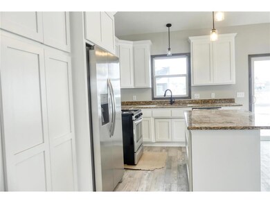 161 Gateway Pkwy, Osceola, WI 54020 - photo 7