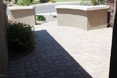 Front Courtyard w Pavers