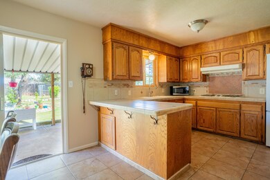 2101 Deerfield Ave, Redding, CA 96002 - photo 7