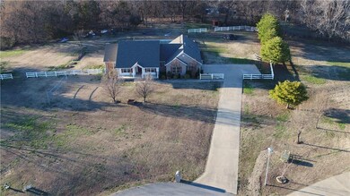 320 Lee Ann Way, Prairie Grove, AR 72753 - photo 2