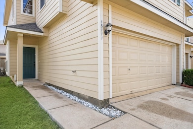 16111 Greenport Ln, Houston, TX 77084 - photo 2