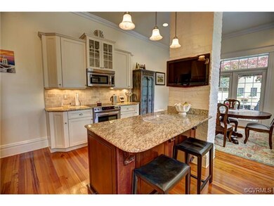 Fully rennovated Kitchen with under-counter lighti