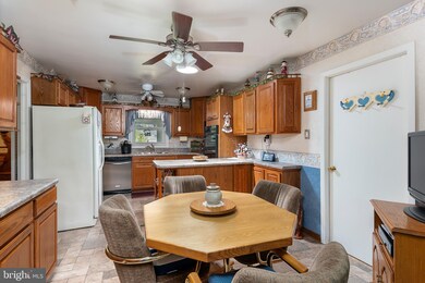 4806 Riverton Ln, Bowie, MD 20715 - photo 5