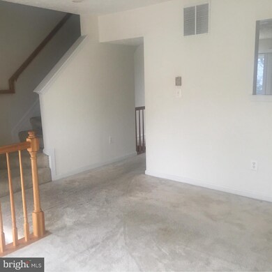 2705 Claybrooke Dr, Windsor Mill, MD 21244 - photo 4