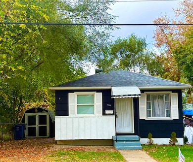 916 Mann Ave, Flint, MI 48503 - photo 2