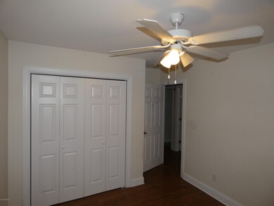 1025 Foscue Dr, Jacksonville, NC 28540 - photo 4