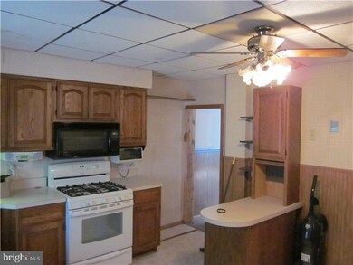 233 Morris St, Gloucester City, NJ 08030 - photo 5