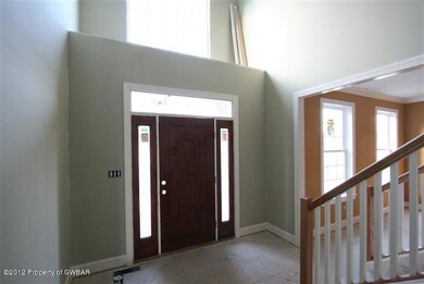 339 Canter Dr, Dallas, PA 18612 - photo 3