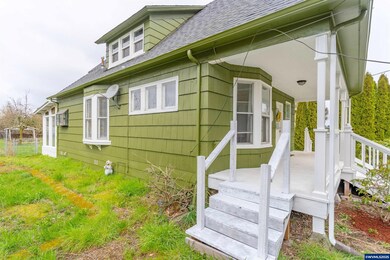 136 N 3rd St, Jefferson, OR 97352 - photo 5