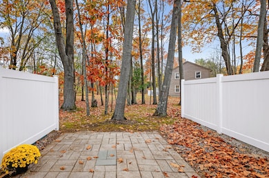 9 Jamestown Ct, South Portland, ME 04106 - photo 4