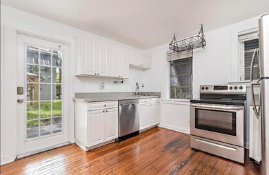 4205 N Flagler Dr unit 5, West Palm Beach, FL 33407 - photo 6