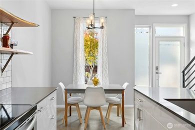 6641 Carleton Ave S unit B, Seattle, WA 98108 - photo 5