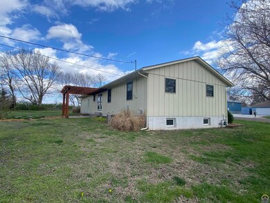 8000 SW 23rd St, Topeka, KS 66614 - photo 5