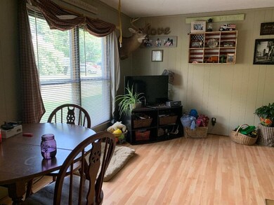 130 Kellogg St, Hardwick, VT 05843 - photo 5