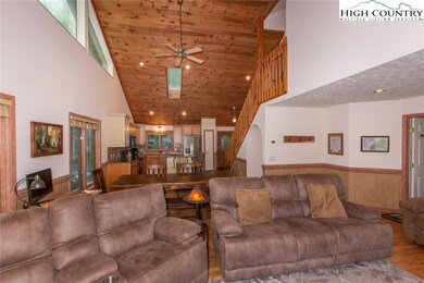 808 the Glens Blvd unit A, Banner Elk, NC 28604 - photo 7