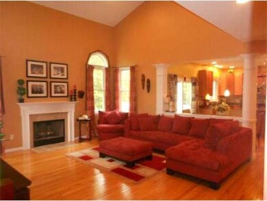 41 Aspen Ave, South Grafton, MA 01560 - photo 6