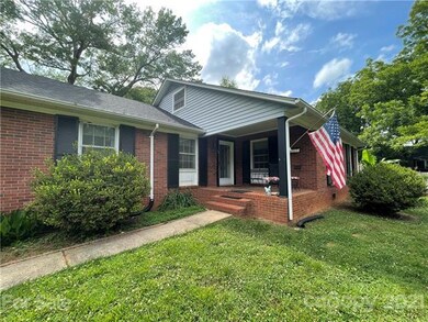 128 Brierwood Rd, Statesville, NC 28677 - photo 2