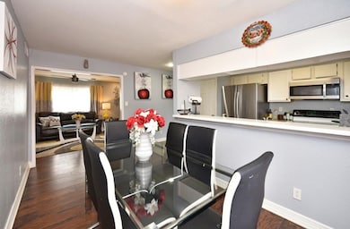 6200 W Tidwell Rd unit 2003, Houston, TX 77092 - photo 2