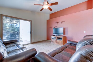 4911 E Colby Cir-16