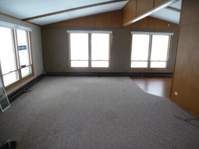 7-Living Room-Upper Level