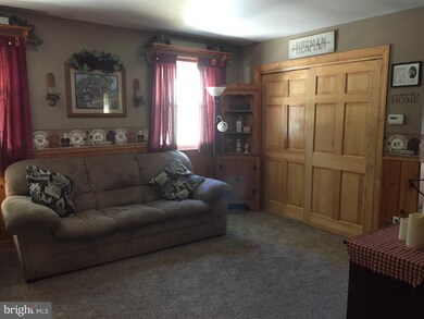 1507 Market St, Gloucester City, NJ 08030 - photo 4