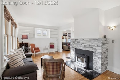 923 N Center St, Royal Oak, MI 48067 - photo 3