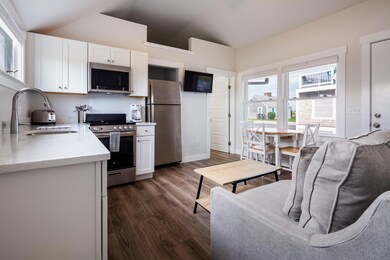 618ShoreRd11-04-NTruro-w