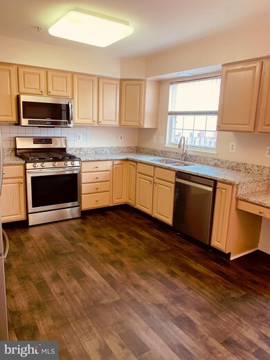 13103 Deer Path Ln, Germantown, MD 20874 - photo 4