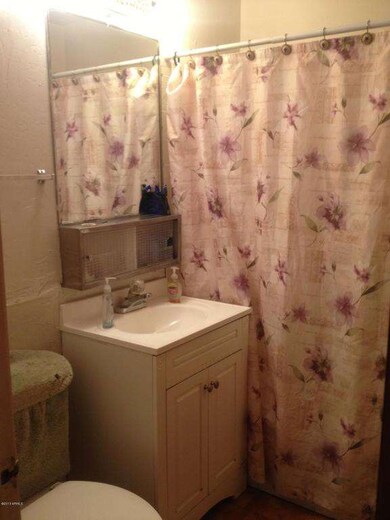 1104 Main Bathroom