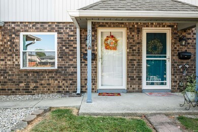 2950 Two Worlds Dr, Columbus, IN 47201 - photo 2