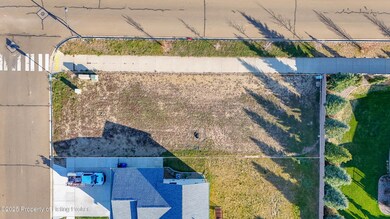 1037 Jerry Ln, Dickinson, ND 58601 - photo 5