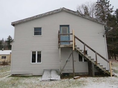 27 Chalet Loop Rd, Berlin, NH 03570 - photo 2