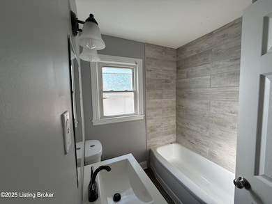 601 Compton St, Louisville, KY 40208 - photo 5