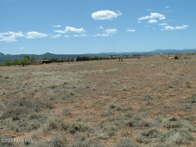 1575 W Antelope Cir, Paulden, AZ 86334 - photo 6