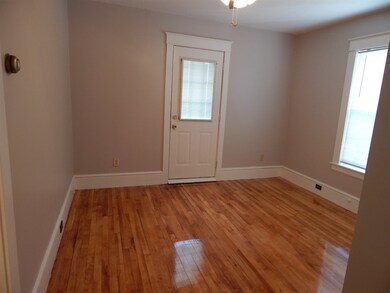 537 Howe St unit 1 Rear, Manchester, NH 03103 - photo 7