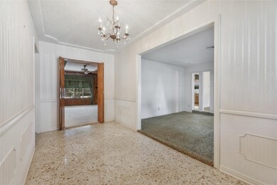 1043 Candlelight Ln, Houston, TX 77018 - photo 6