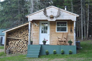 A summer photo of the bunkhouse...