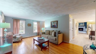 14 Scotchpine Ln, MerriMacK, NH 03054 - photo 6