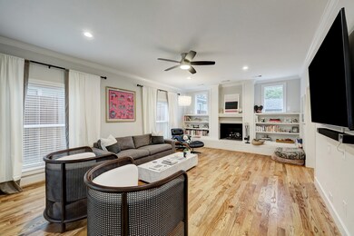 1647 Columbia St, Houston, TX 77008 - photo 5