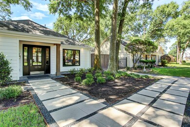 1579 Sue Barnett Dr, Houston, TX 77018 - photo 3