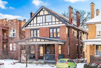 003_377 Chittenden Ave 109--2