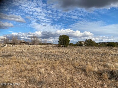 1227 E Trev View Trail, Paulden, AZ 86334 - photo 4