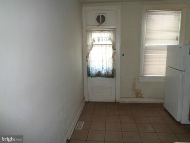 2818 Lake Ave, Baltimore, MD 21213 - photo 5