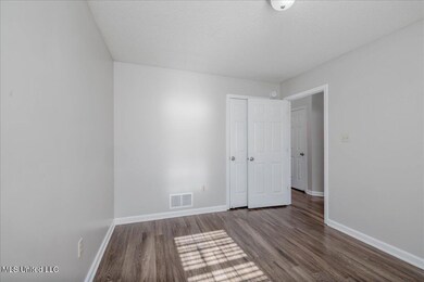 07-Bedroom 2
