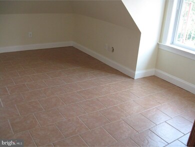 137 Cricket Ave unit 3RD, Ardmore, PA 19003 - photo 3