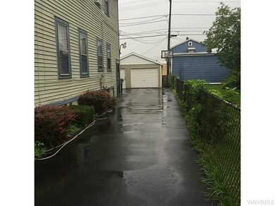 Parking Lot/Garage.