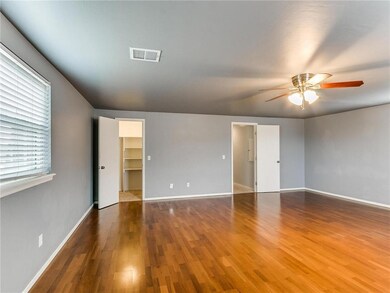 5820 NW 72nd St, Warr Acres, OK 73132 - photo 7