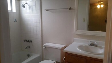 2 Metairie Ct unit J, Metairie, LA 70001 - photo 5