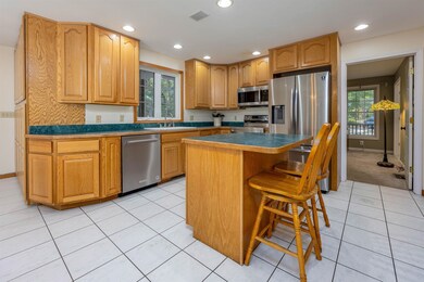 70 Tinker Rd, MerriMacK, NH 03054 - photo 7